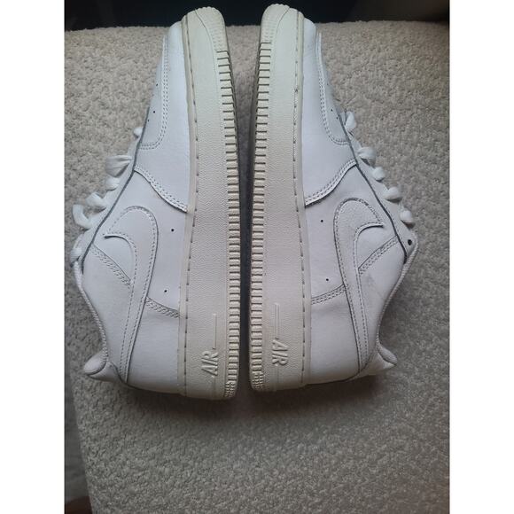 Nike Air Force 1 White Leather Sneakers Unisex Youth 6Y | Classic Low Top - Picture 3 of 6